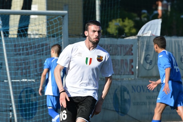 Barbarisi ha appena messo dentro il 2-1 (foto Lori)