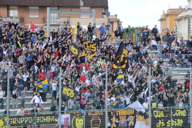 La tifoseria gialloblu