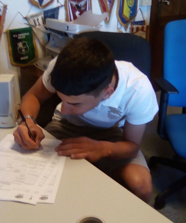 Pingitore al momento della firma