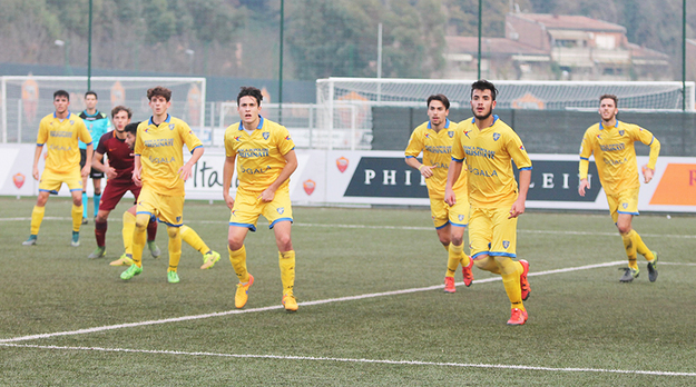 Il Frosinone in campo a Trigoria contro la Roma lo scorso dicembre ©Mirna De Cesaris