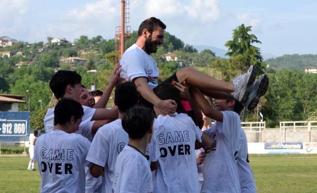 Angelo Mirabello, tecnico della Pro Calcio