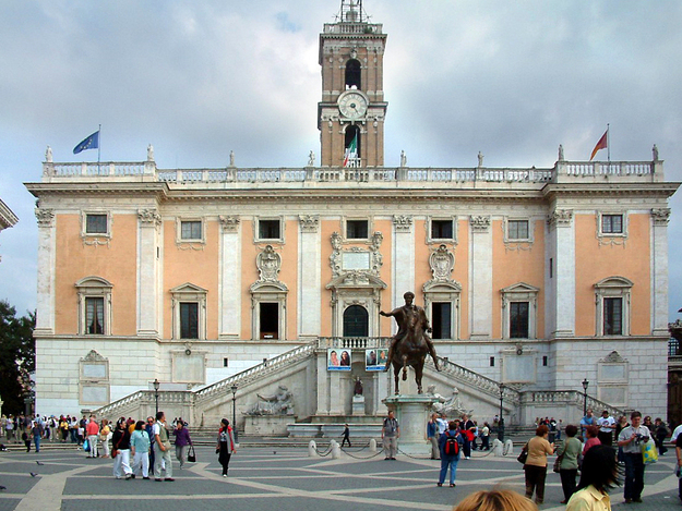 Piazza del Campidoglio ©Wikipedia