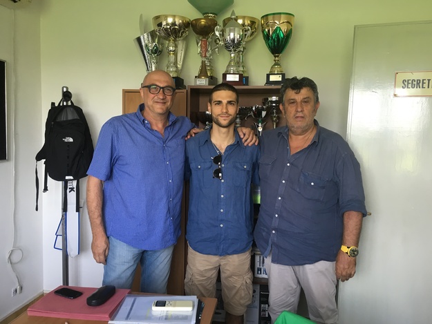 Deli, Politi e Porcelli
