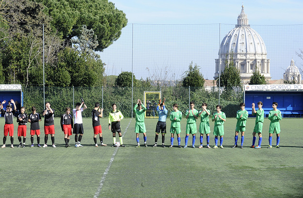 Gli Allievi 1999 della Petriana nella magnifica cornice del Pio XI ©Badia