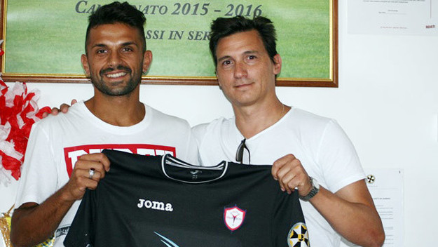 A destra il ds Donninelli