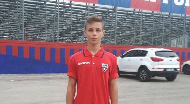 De Lellis con la maglia del Fondi