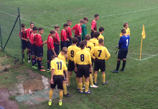 L&apos;ingresso in campo delle due squadre @GazReg