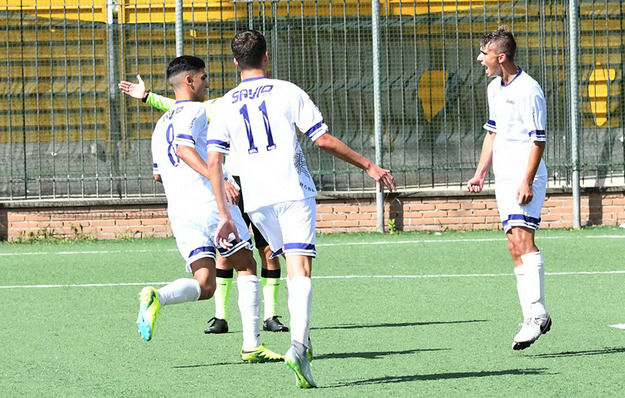 Podda esulta dopo il gol ©Lori