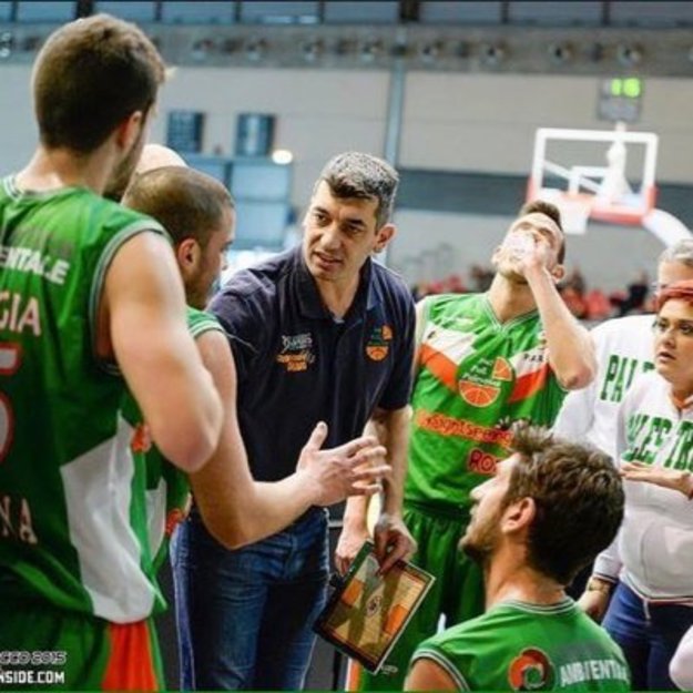 Coach Lulli