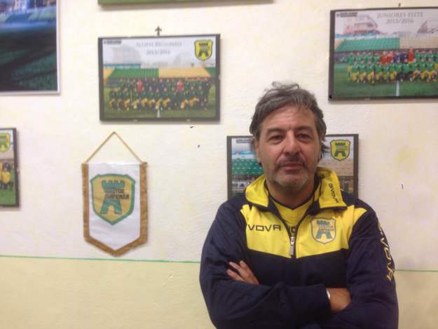 Paolo Ciambella nella sede della società gialloverde ©Pro Calcio Tor Sapienza