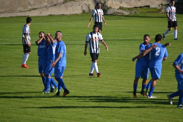 Esulta Giannone