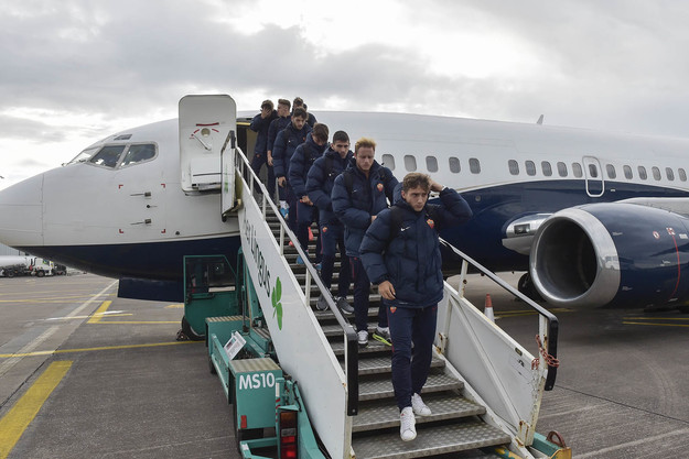 La Roma è atterrata stamattina all&apos;aeroporto di Cork ©asroma.com