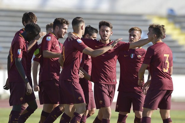 La Roma esulta (foto asroma.com)