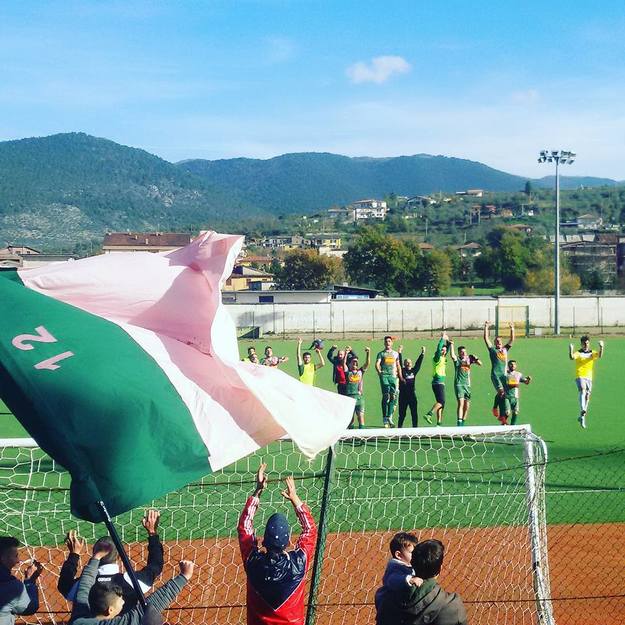 L&apos;esultanza dell&apos;Alatri a fine partita (foto Facebook)