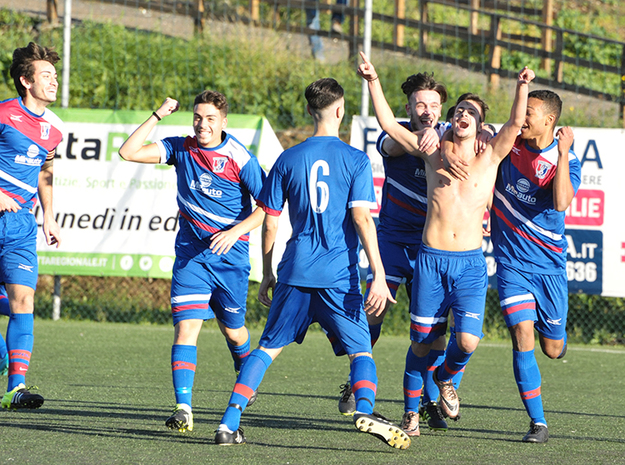 Pochi esulta (foto ©Piccirilli)