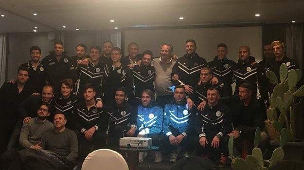 La foto di gruppo della Play EUR