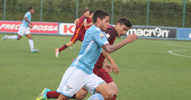 Alessandro Rossi e Riccardo Marchizza nel derby della scorsa stagione ©Mirna De Cesaris