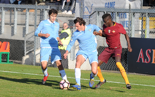 Rezzi (a sinistra) nel derby di ieri ©Del Gobbo