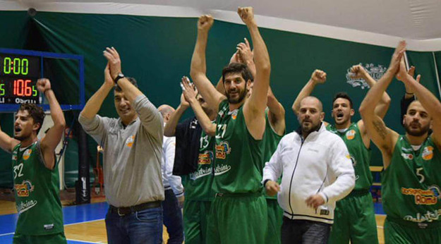 Esultanza di Palestrina a fine gara dopo il pesantissimo successo