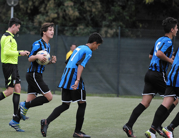 Accademia Calcio Roma che esulta foto @Piccirilli