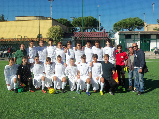 Tirreno, classe &apos;01 (©asdpolisportivatirreno.it)