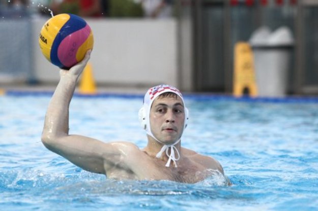 Setka (Roma) autore di 2 gol