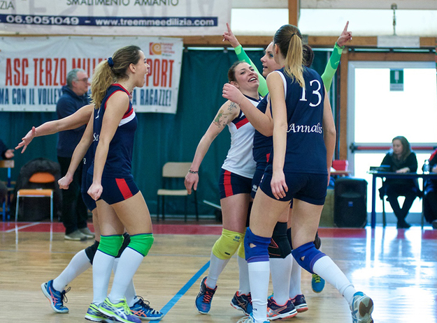 L&apos;Andrea Doria di Valeriani esulta nel match contro la Revolution Volley (©Trissati)