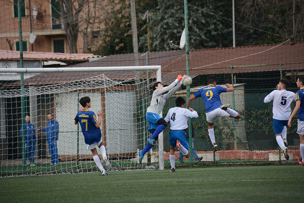 Libertas sempre in vetta (©Lori)