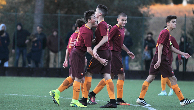 Esulta la Roma (foto De Cesaris)