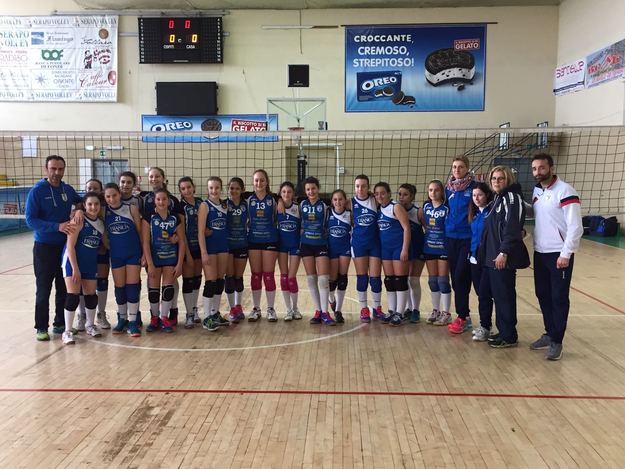 La formazione del Terracina campione U13 al completo