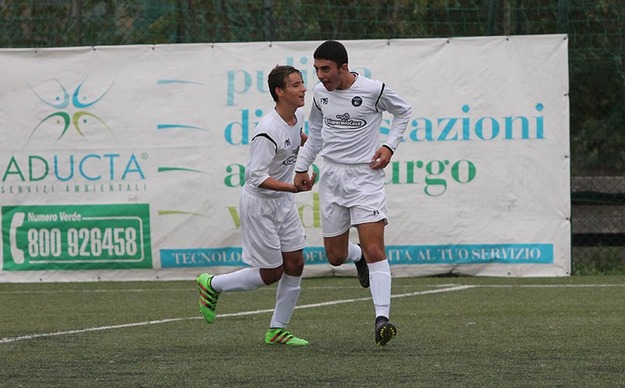 Atletico, l&apos;esultanza di Centofante ©De Cesaris