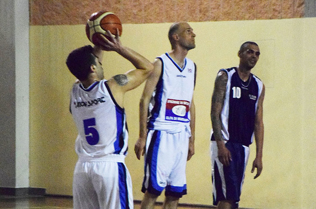 Malamov al tiro