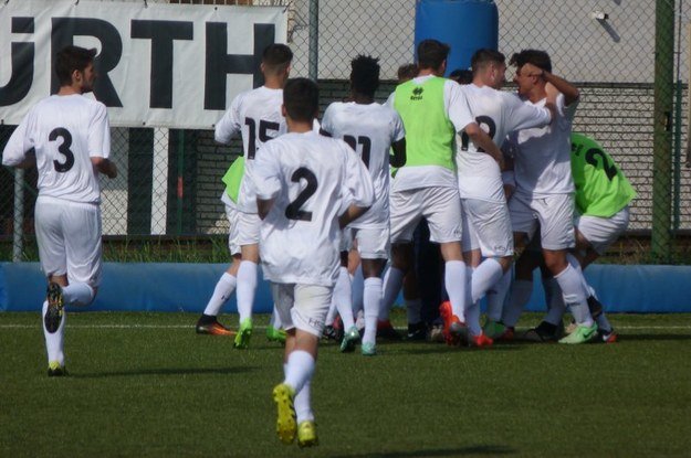 L&apos;esultanza dopo il gol di Chiti Foto GazReg