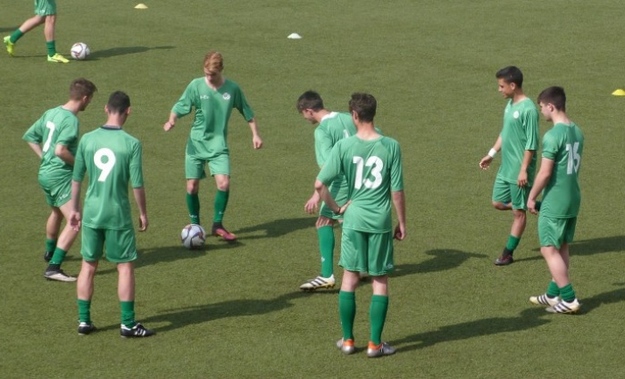 Il riscaldamento dei ragazzi di Ippoliti prima della semifinale con l&apos;Abruzzo ©GazzettaRegionale