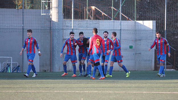 La Vigor Perconti durante la fondamentale vittoria in casa dell&apos;Accademia (©De Cesaris)