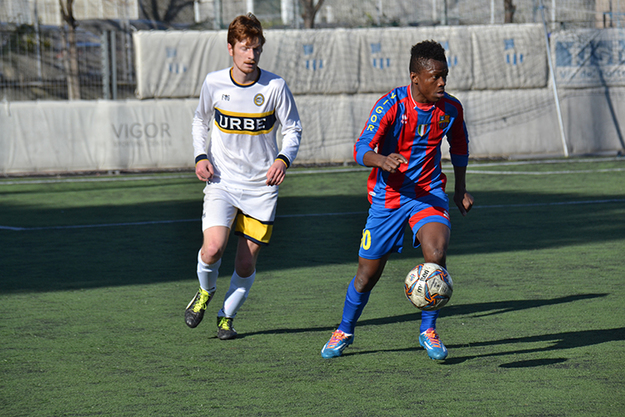 Christian Kouan in azione nel match vinto contro l&apos;Urbetevere (©Torrisi)