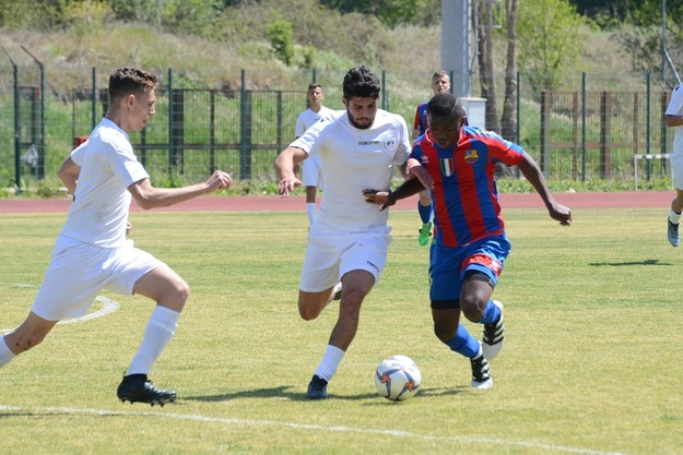 Kouan, l&apos;attaccante della Perconti in azione durante il match © Lori