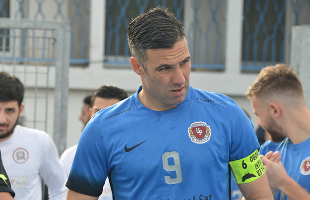 Emanuele Morelli con la fascia da capitano (@Lori)