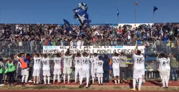 Il Bisceglie festeggia per la promozione in Lega Pro
