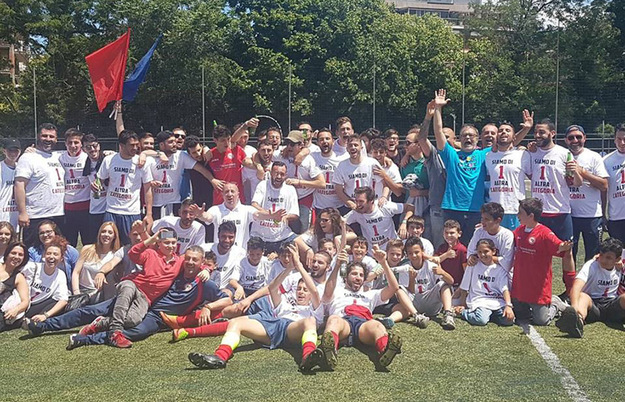 Foto di squadra © Facebook Pol. De Rossi