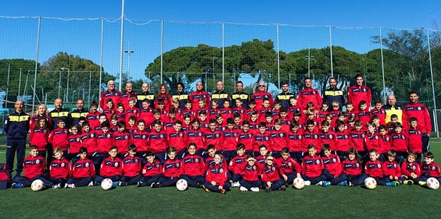 Tutto il gruppo della scuola calcio del Fiumicino ©Porcu