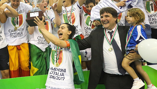 D&apos;Orto, a destra