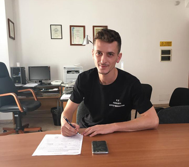 Antonio Castiello firma per l&apos;Itri