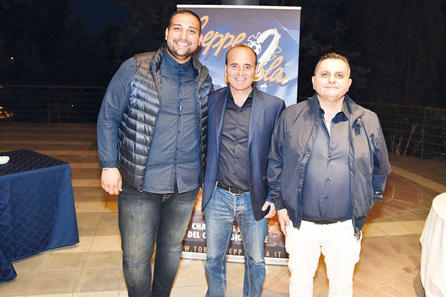 Maragliulo, a sinistra, con i presidenti Romagnoli ed Esposito