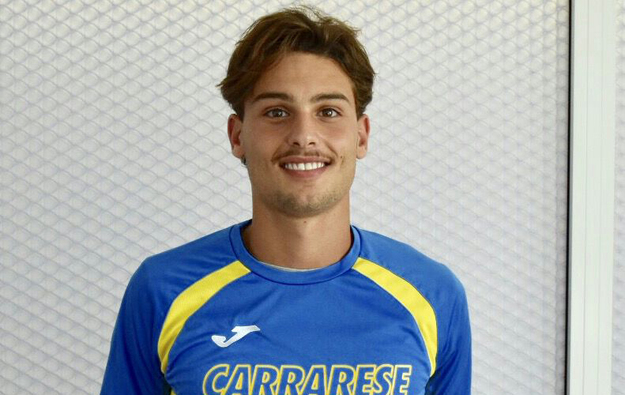 Cardoselli con la nuova maglia ©Carrarese