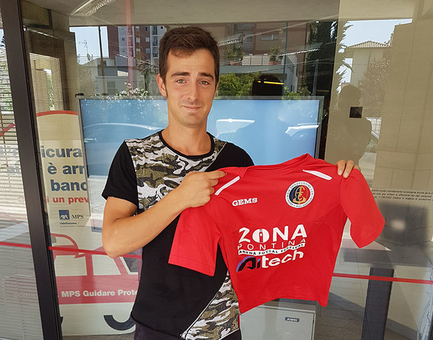 Alberto Cacciotti con la maglia 