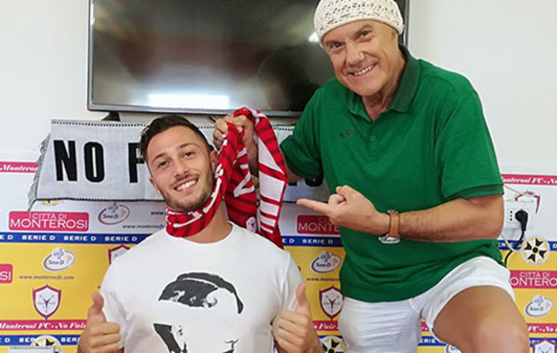 Capponi &quot;tiene in ostaggio&quot; Palumbo ©MonterosiFc
