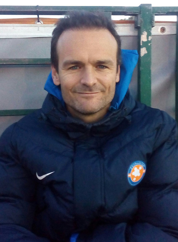 Il tecnico Lucas Gatti ©Facebook/AsdOrangeFutbolclub