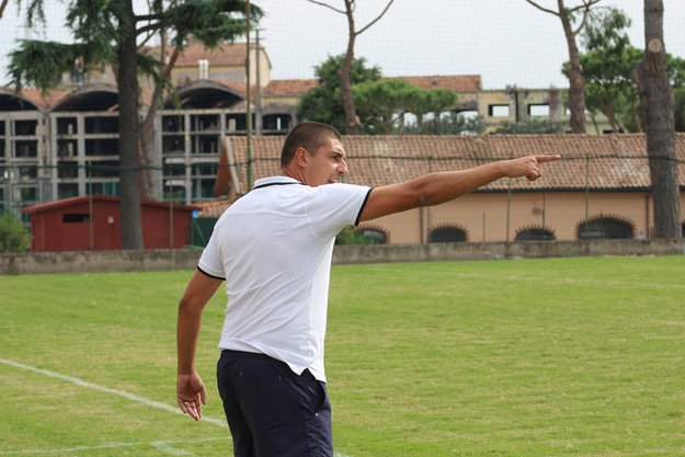 Gianluca Sgarra (allenatore della Lupa Roma)