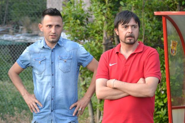 Gianluca Centra, in rosso, col fratello Emanuele